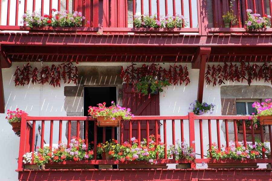pourquoi-choisir-la-villa-bleue-hebergement-de-charme-lors-d-un-sejour-au-pays-basque-1.jpg